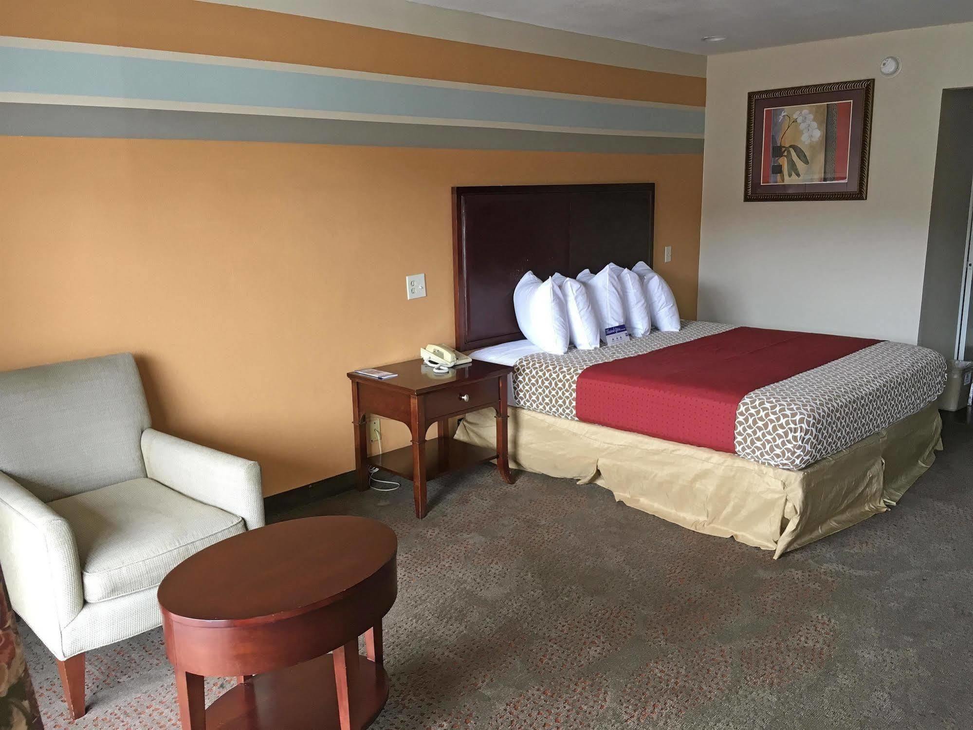Americas Best Value Inn Texarkana Exterior photo